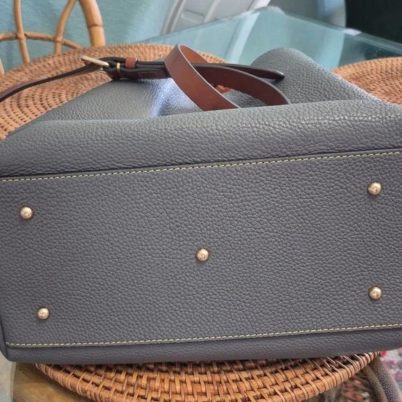 Dooney & Bourke Pebbled Grain Leather Barlow Satchel Charcoal Tote. Like New! - Picture 5 of 16